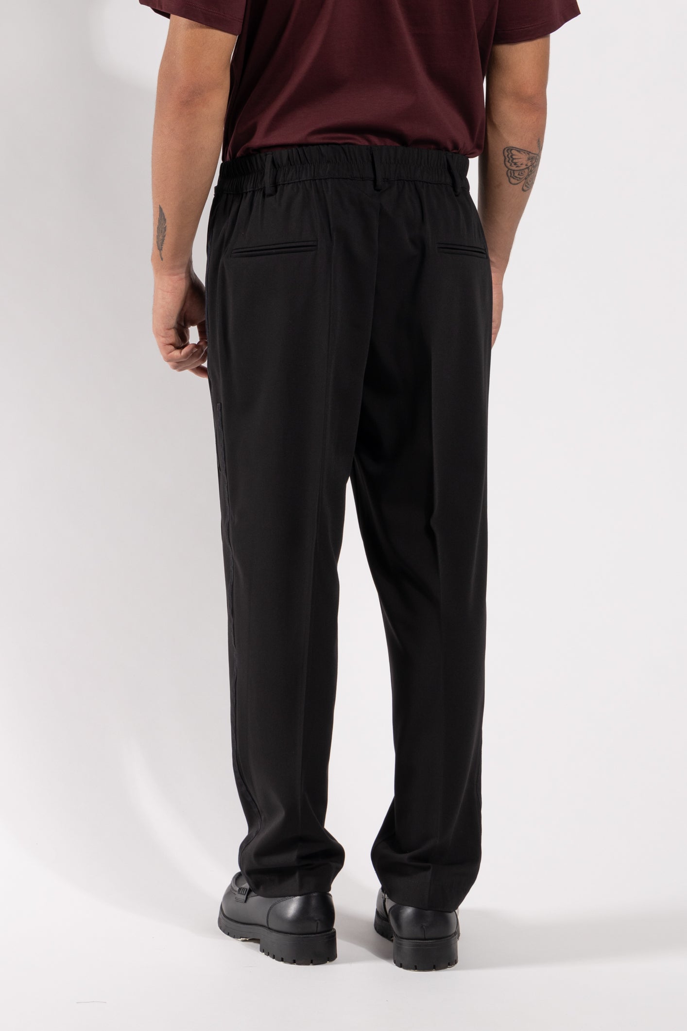 Pantalone Gavroche con bande laterali tono su tono