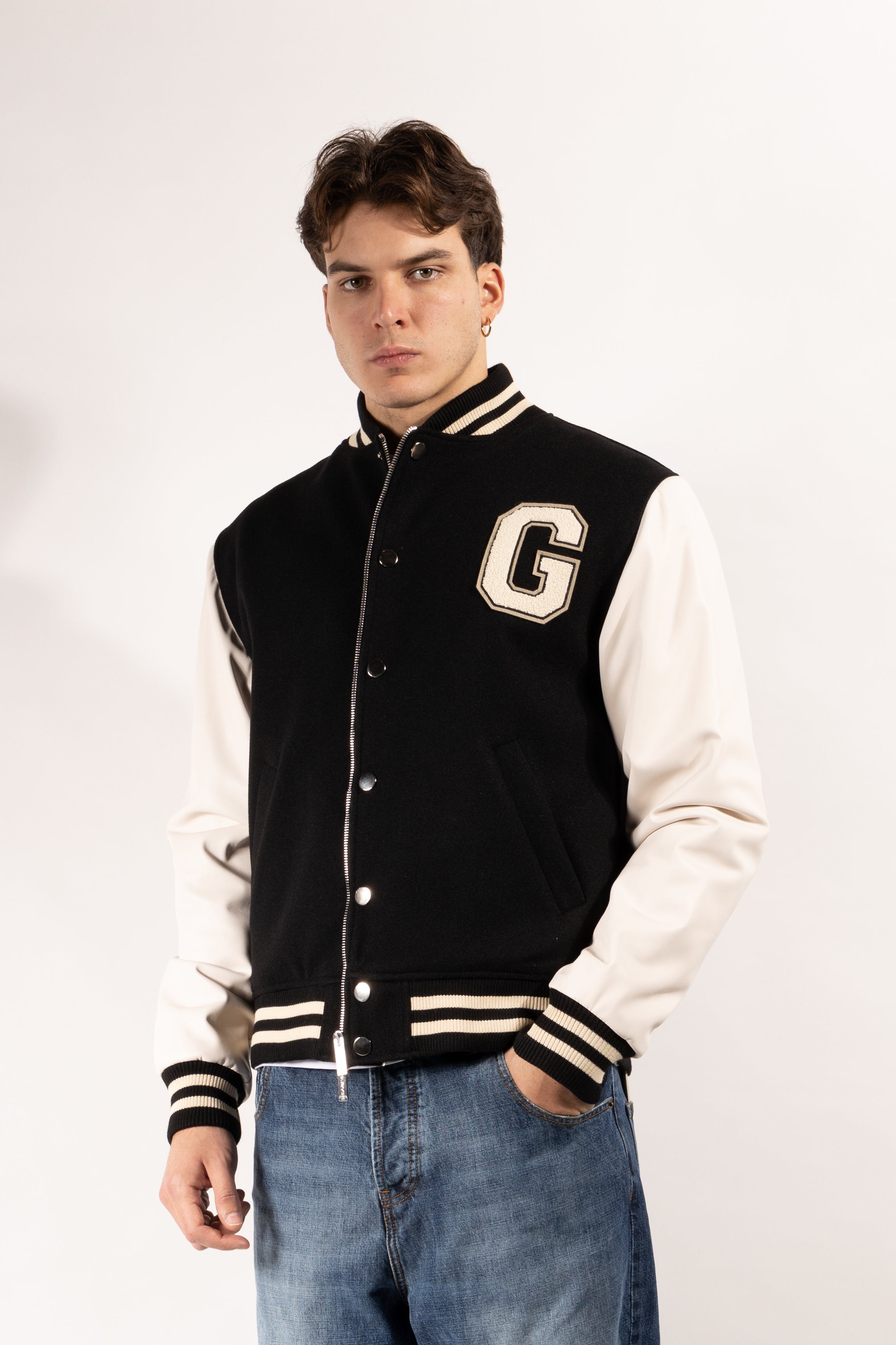 Giubbotto Gavroche stile college con maniche in ecopelle