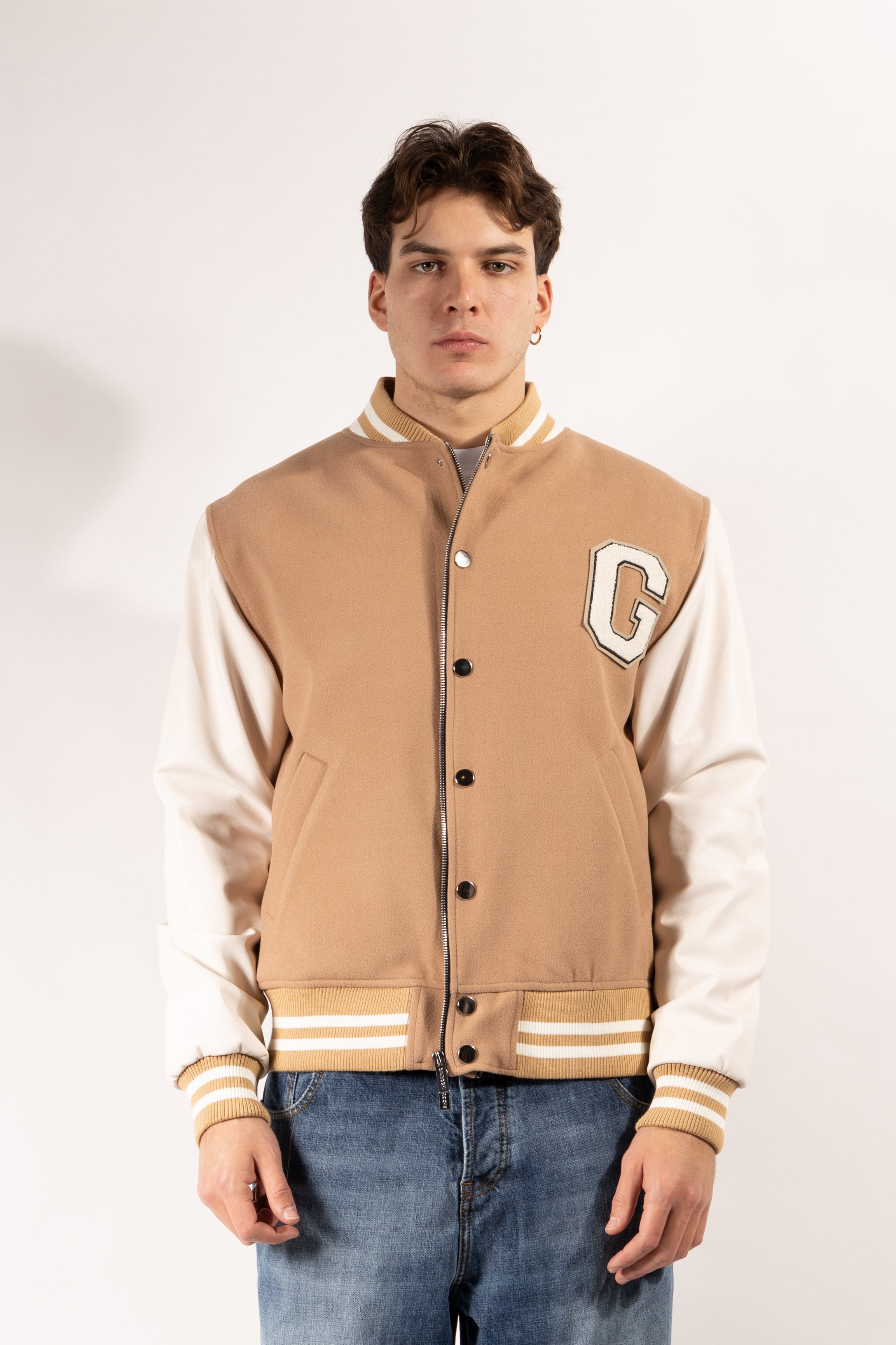 Giubbotto Gavroche stile college con maniche in ecopelle