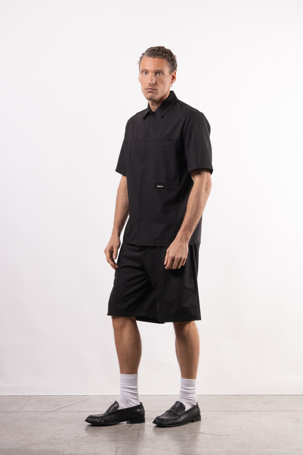 Camicia in viscosa con tasca oversize