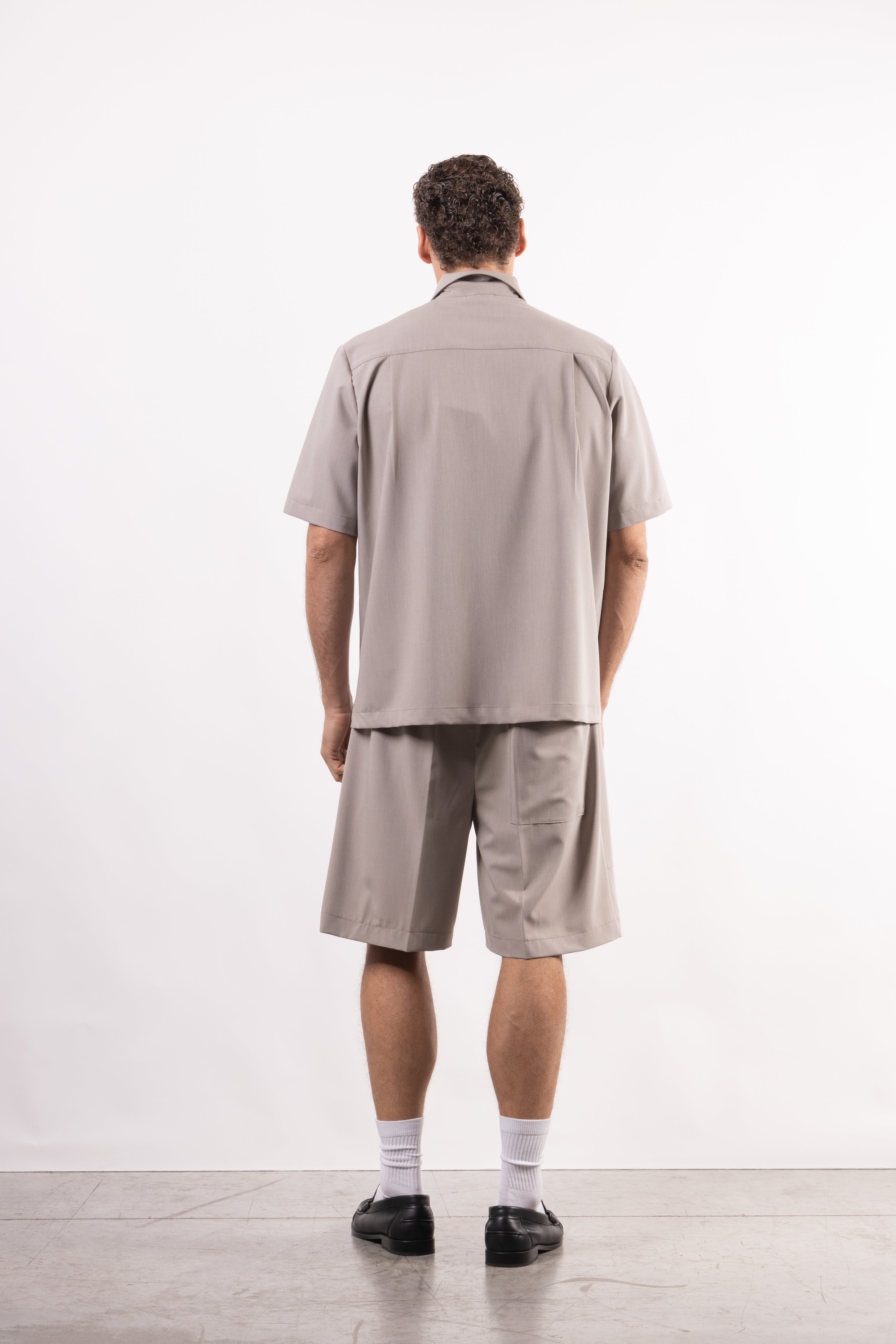Camicia in viscosa con tasca oversize