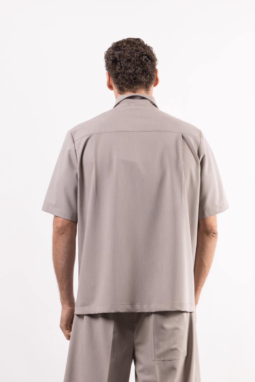 Camicia in viscosa con tasca oversize
