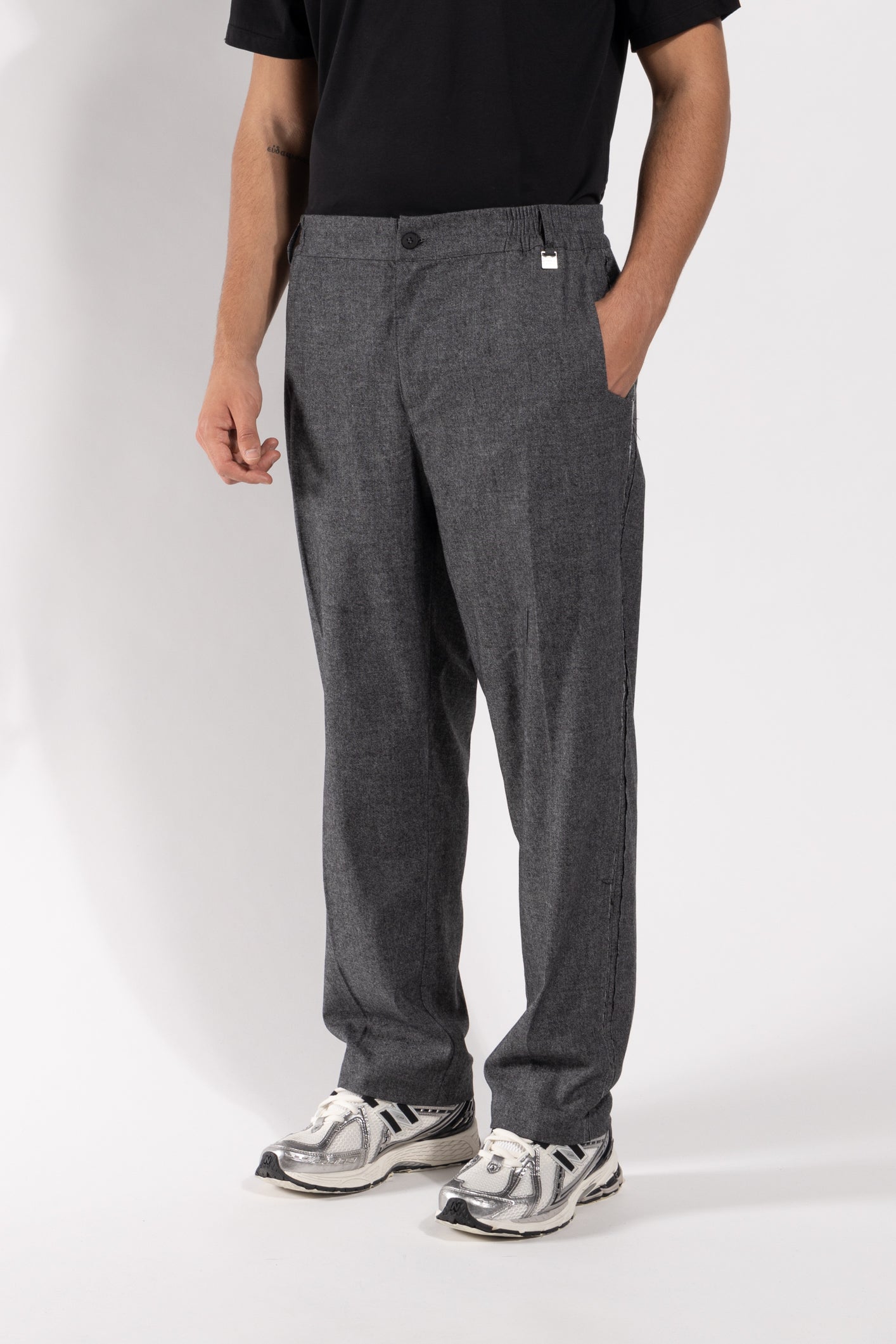 Pantalone Gavroche in lana con dettaglio taglio vivo