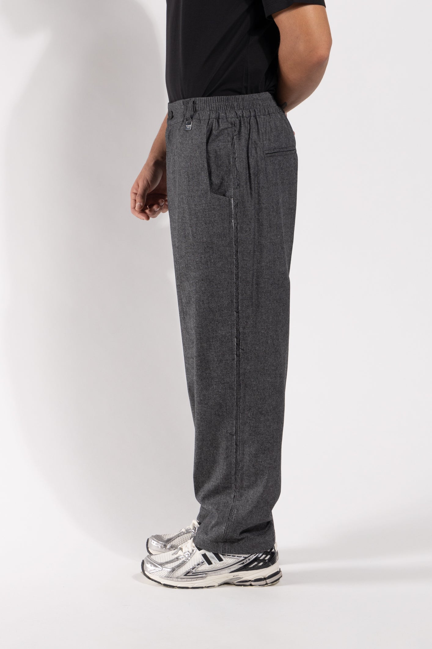 Pantalone Gavroche in lana con dettaglio taglio vivo