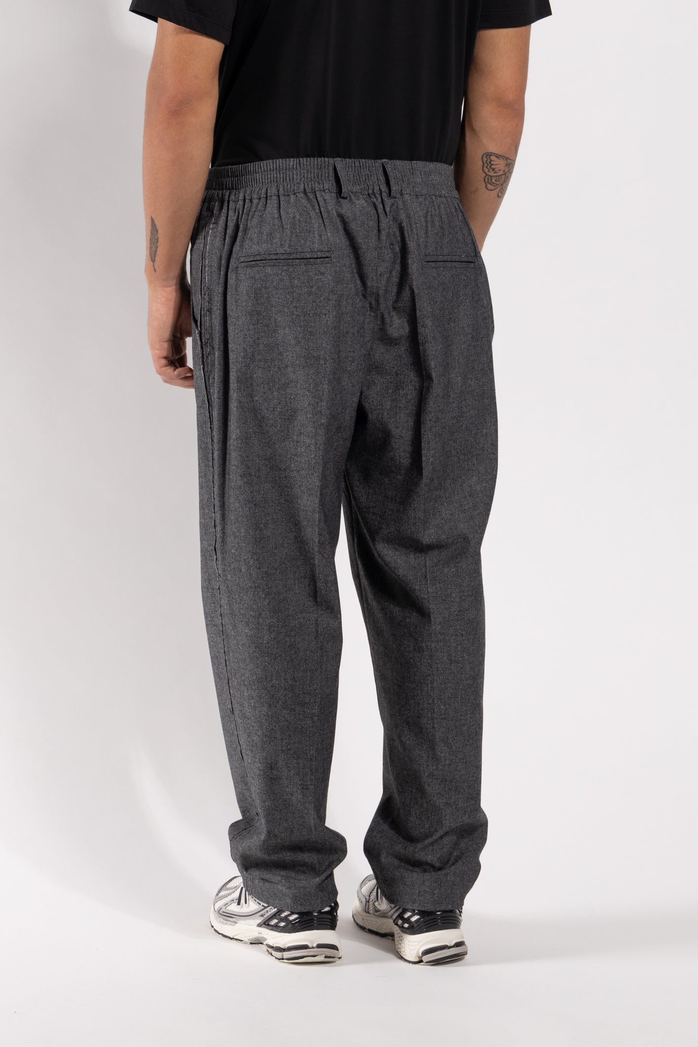 Pantalone Gavroche in lana con dettaglio taglio vivo