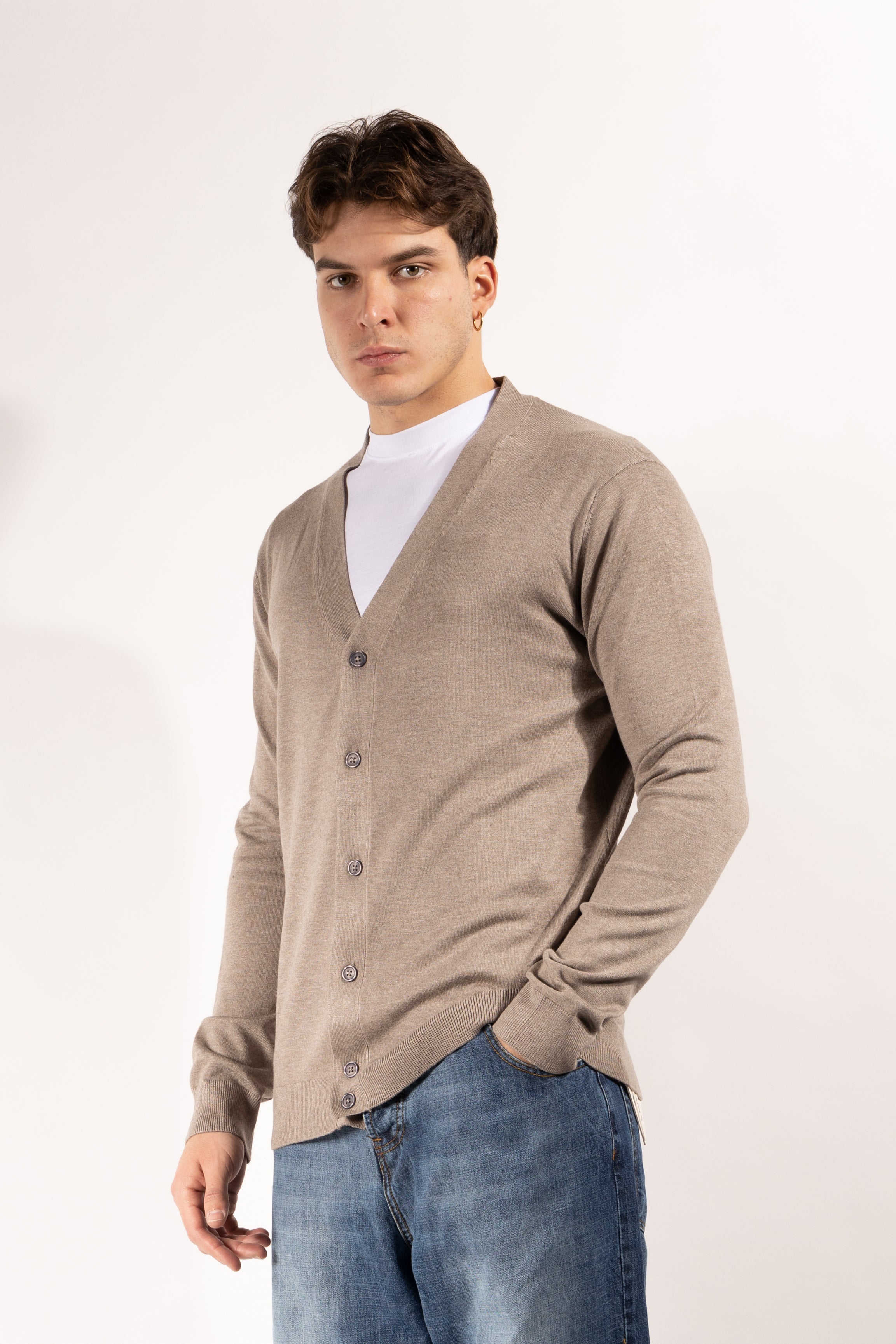Cardigan Gavroche sei bottoni con collo a V