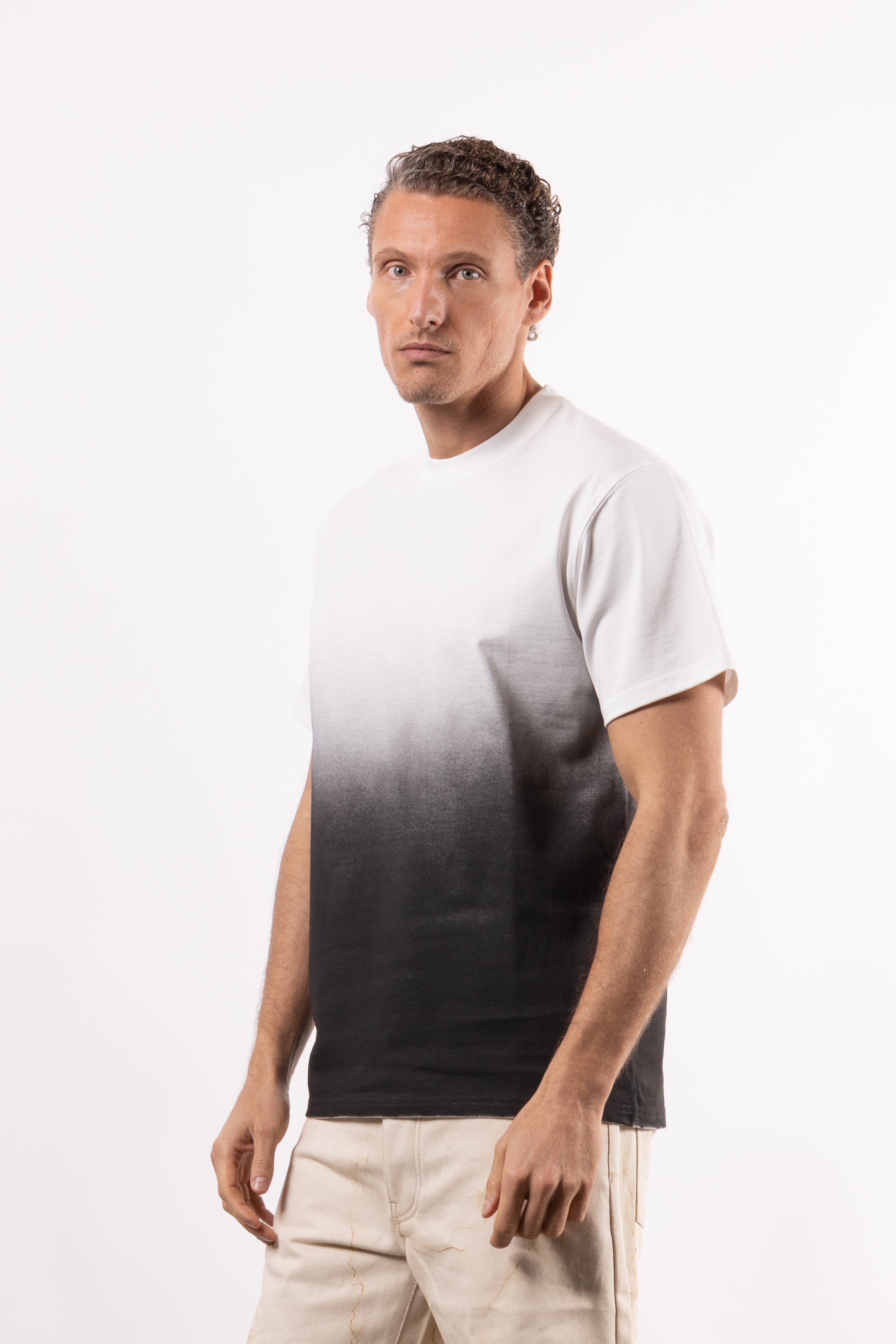 T-shirt aerografata
