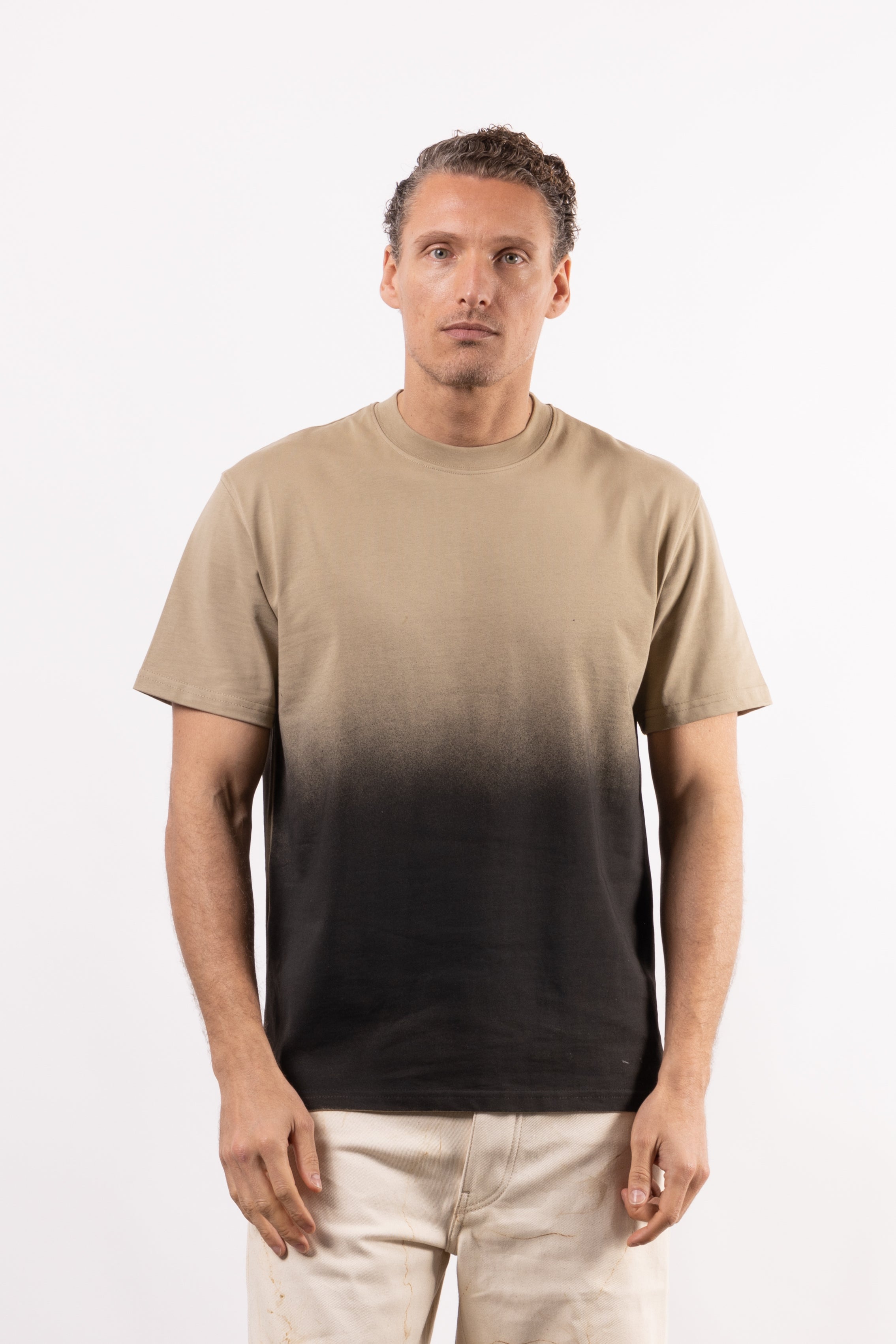 T-shirt aerografata