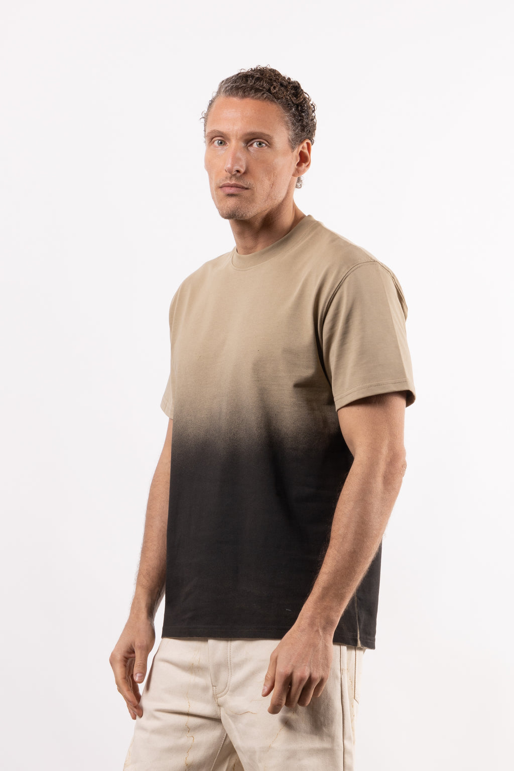 T-shirt aerografata