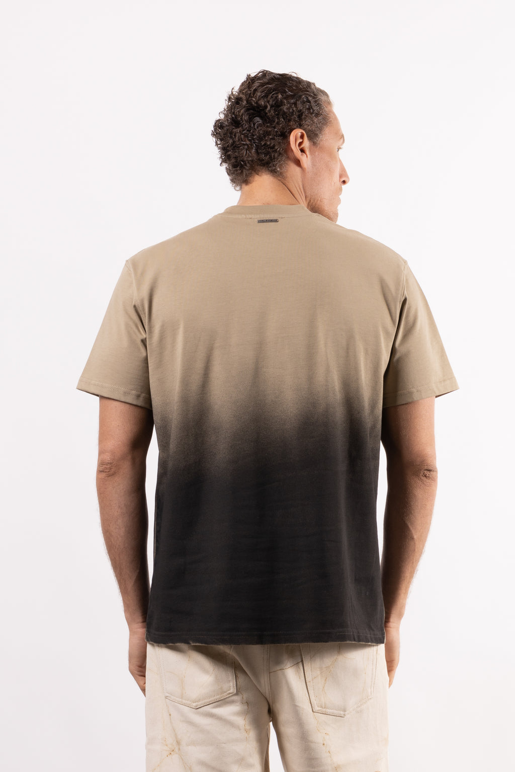 T-shirt aerografata