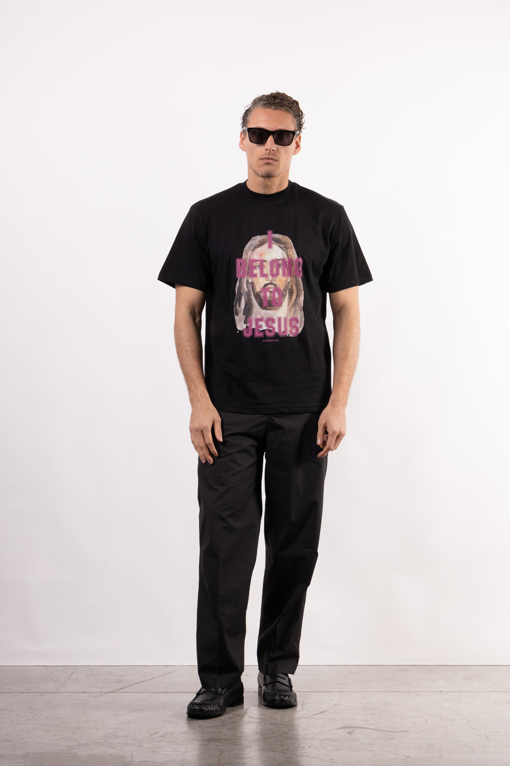 T-shirt con stampa frontale