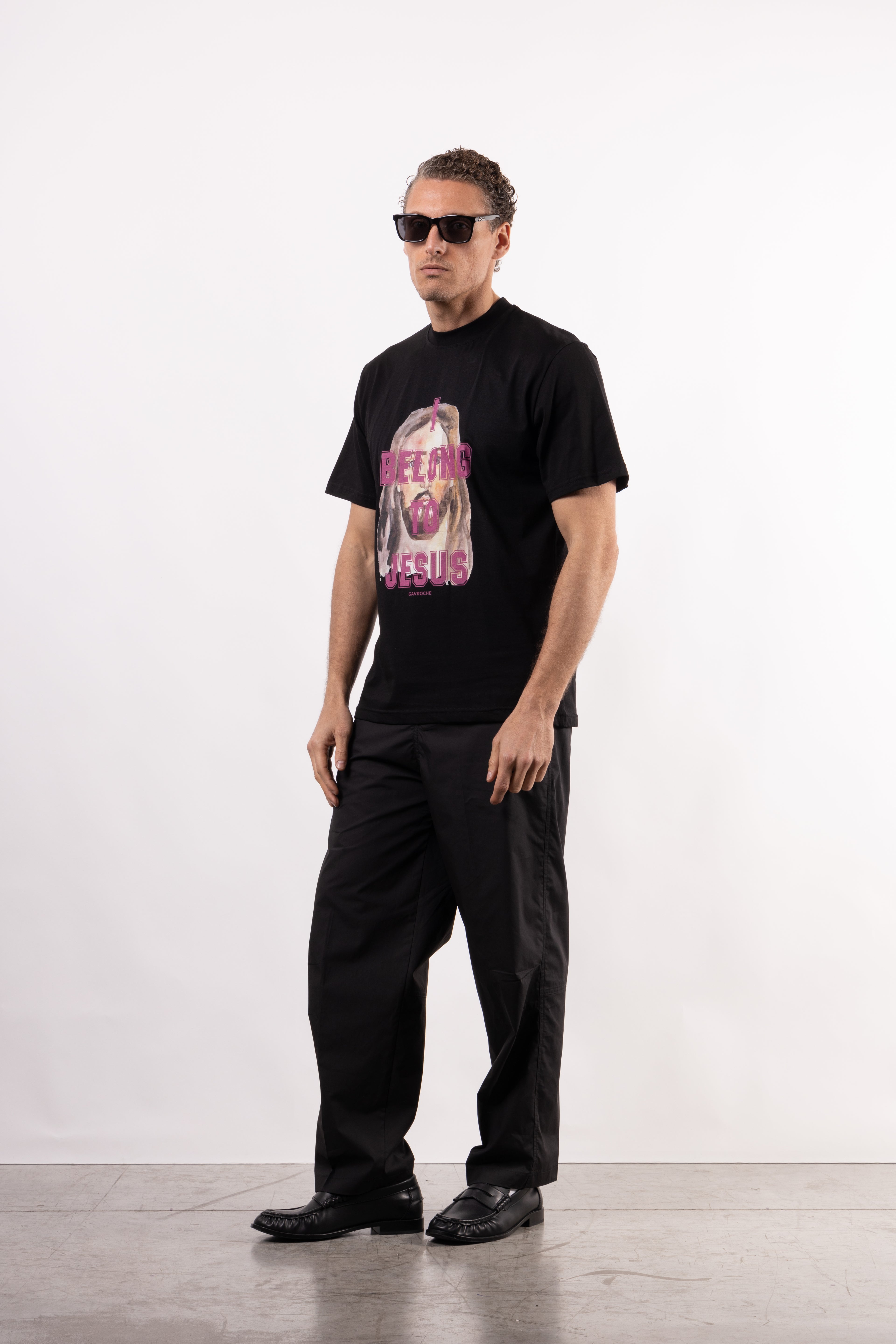 T-shirt con stampa frontale