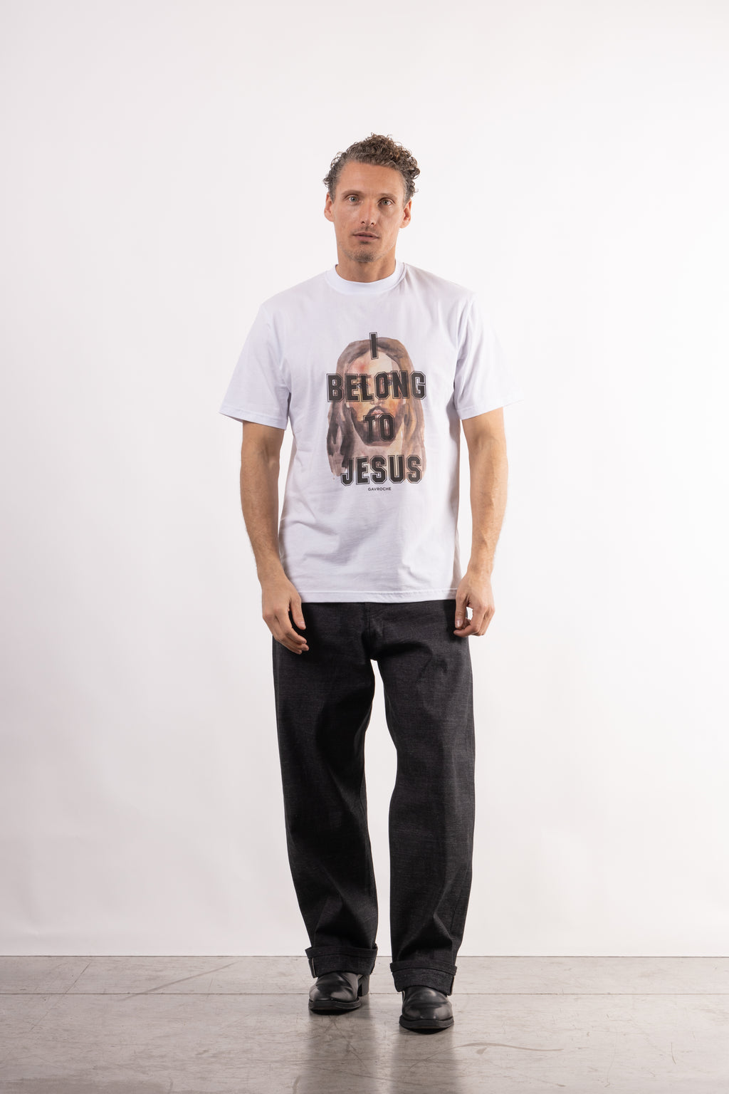 T-shirt con stampa frontale