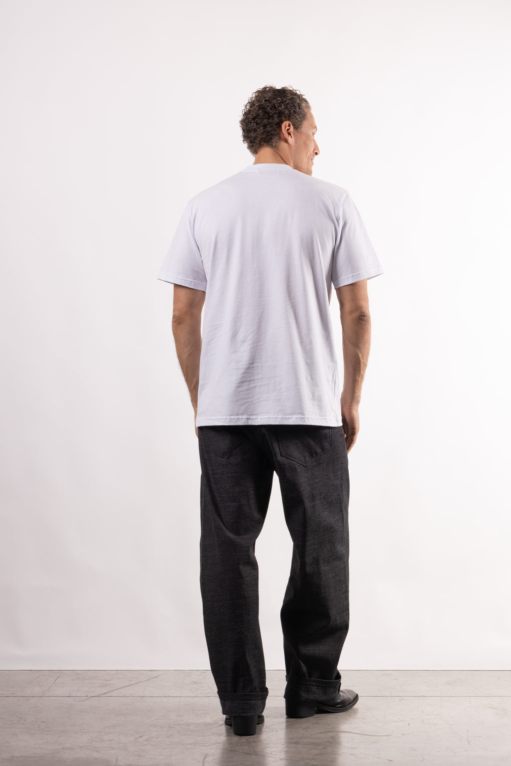 T-shirt con stampa frontale