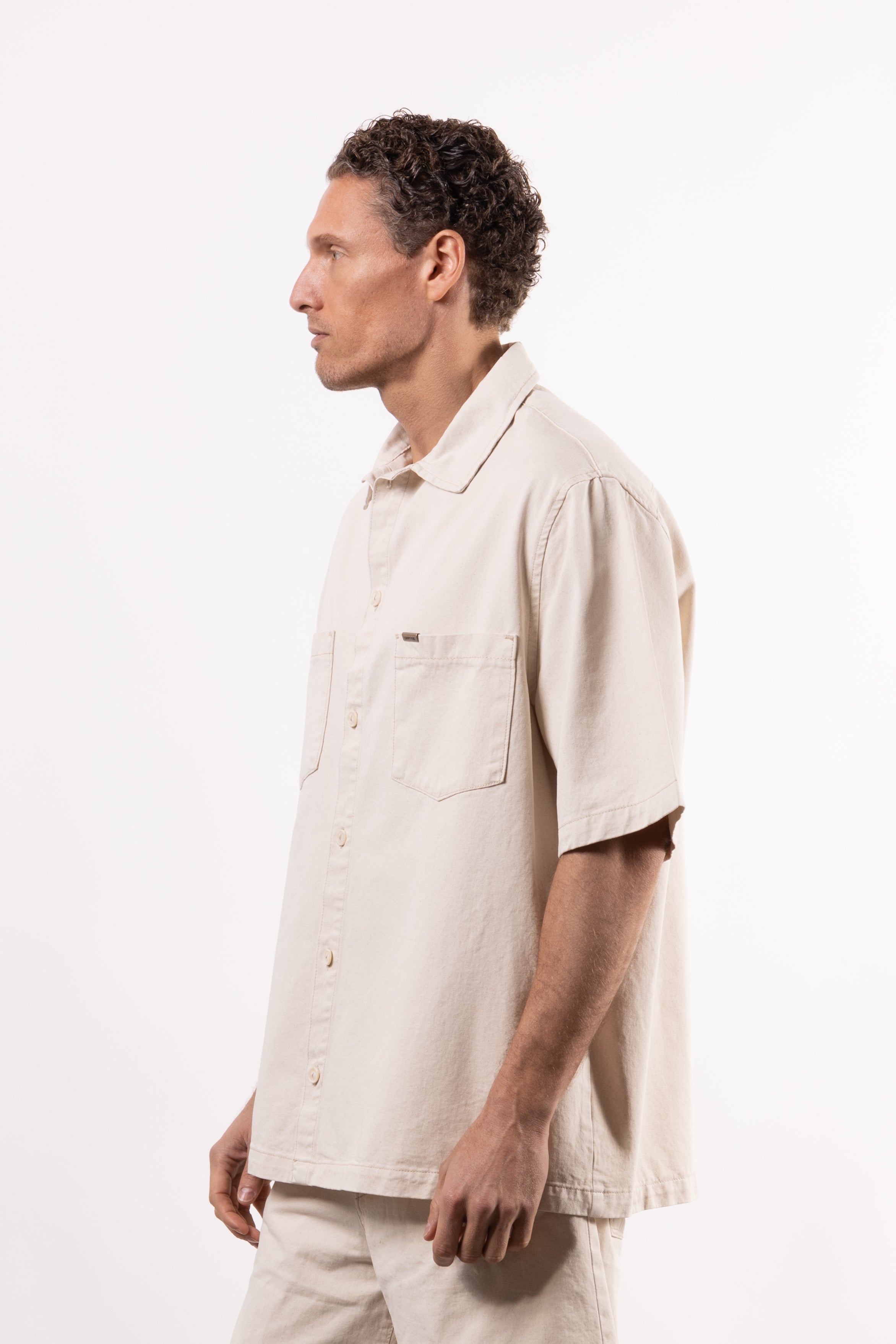 Camicia con tasconi oversize