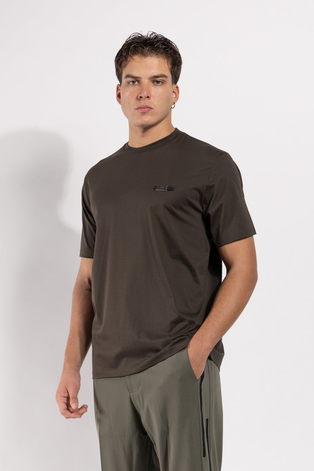 T-shirt Gavroche in cotone mercerizzato con targhetta applicata