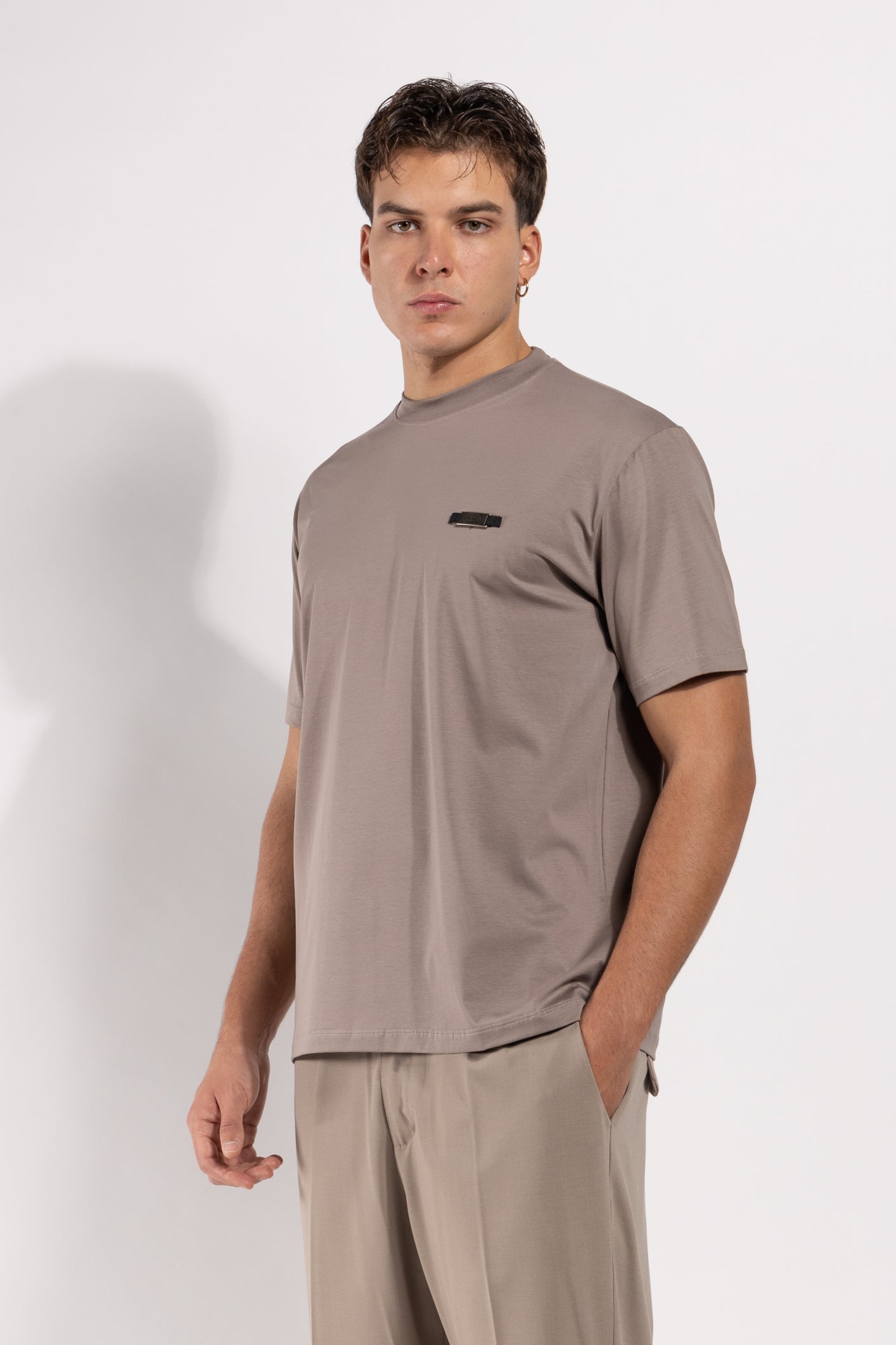 T-shirt Gavroche in cotone mercerizzato con targhetta applicata