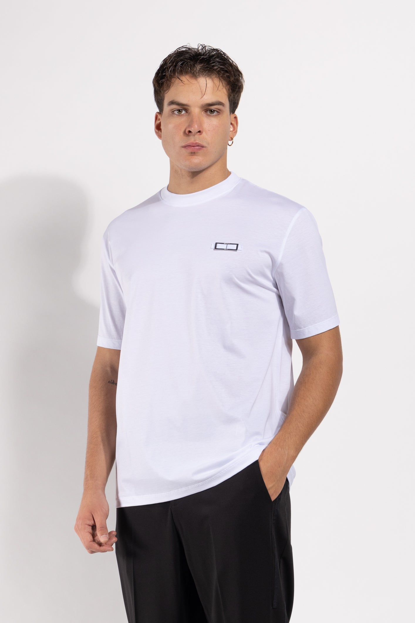 T-shirt Gavroche in cotone mercerizzato con targhetta applicata