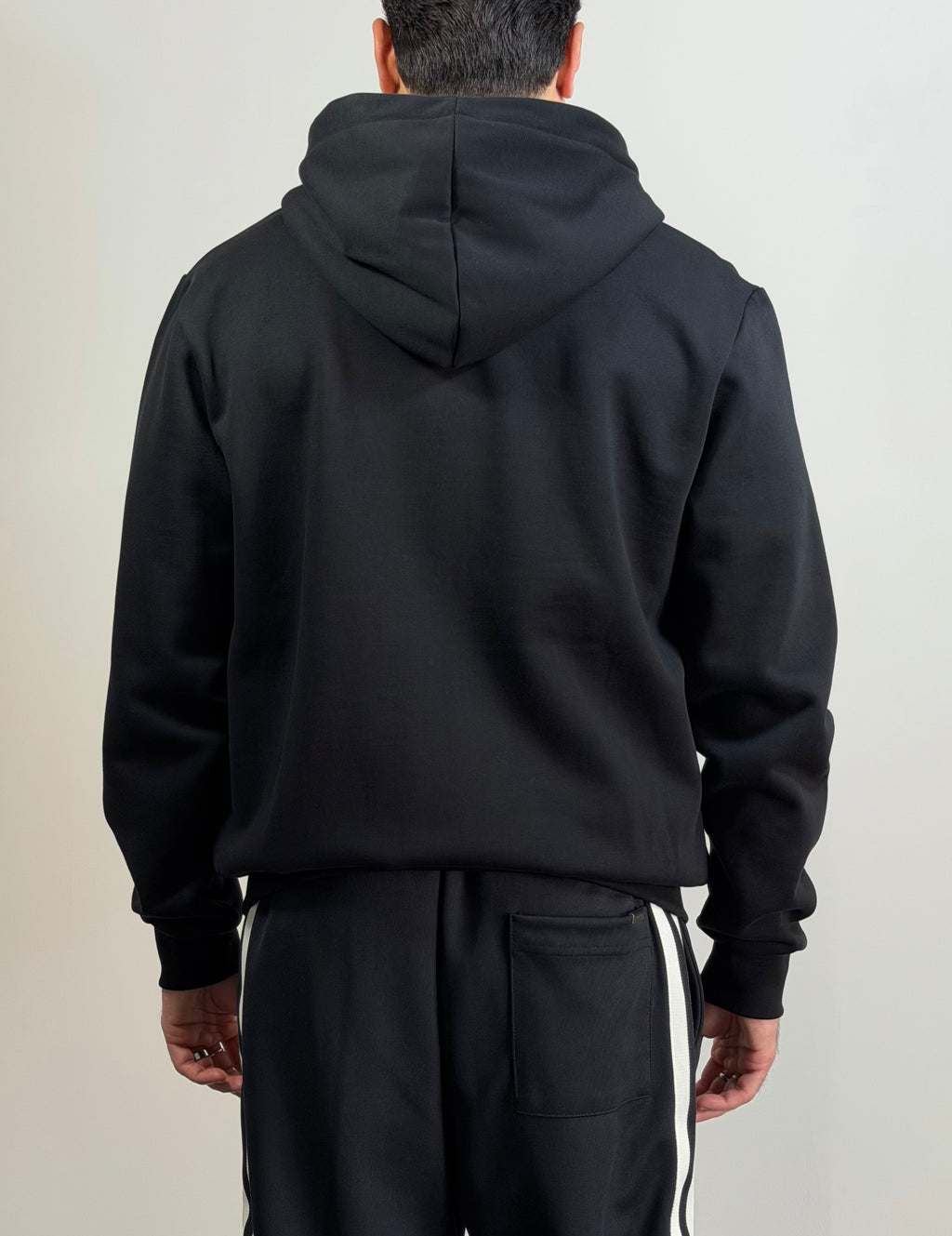 Felpa Gavroche con cappuccio, doppio cursore e logo in punto spugna ricamato