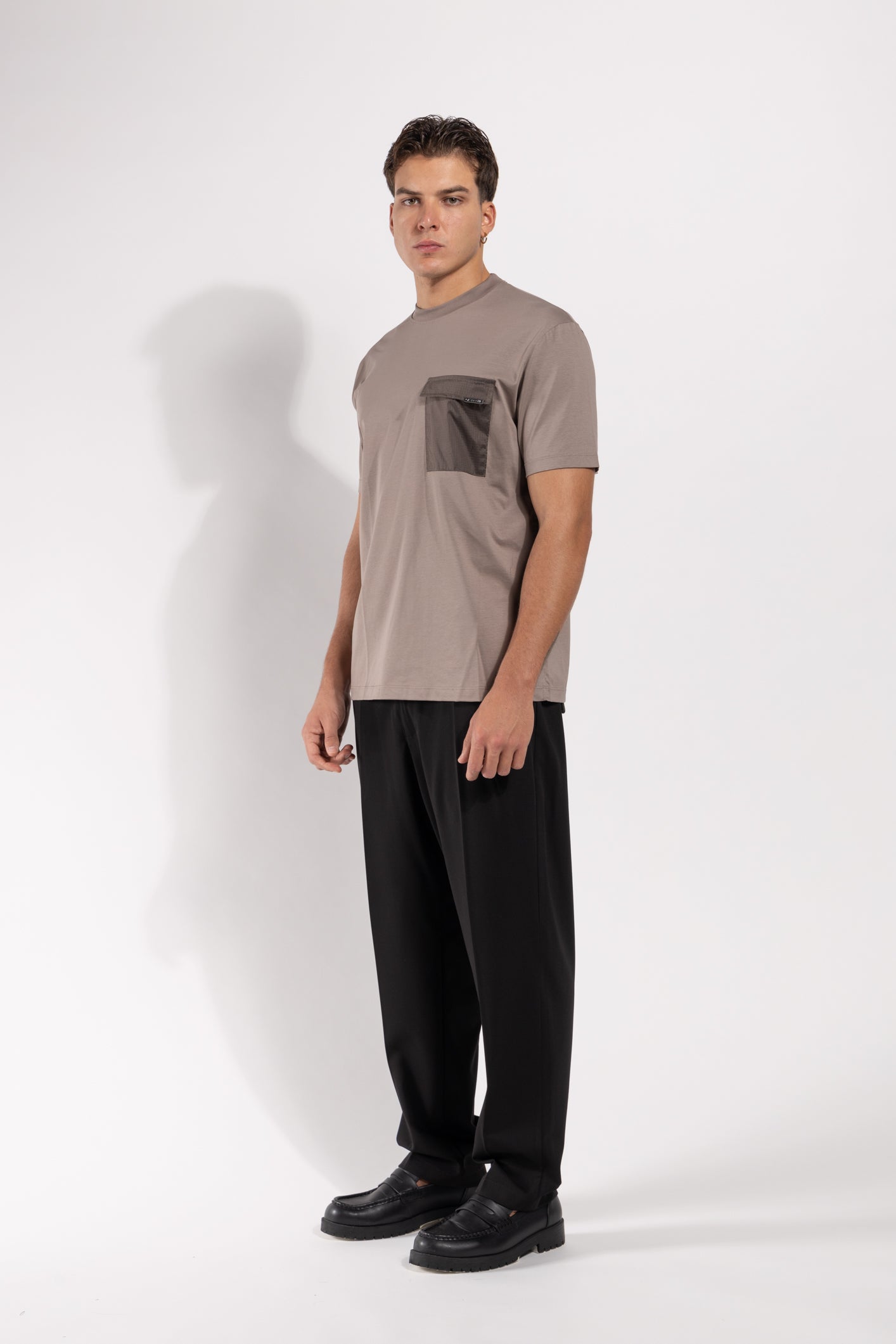 T-shirt Gavroche in cotone con taschino tecnico a contrasto