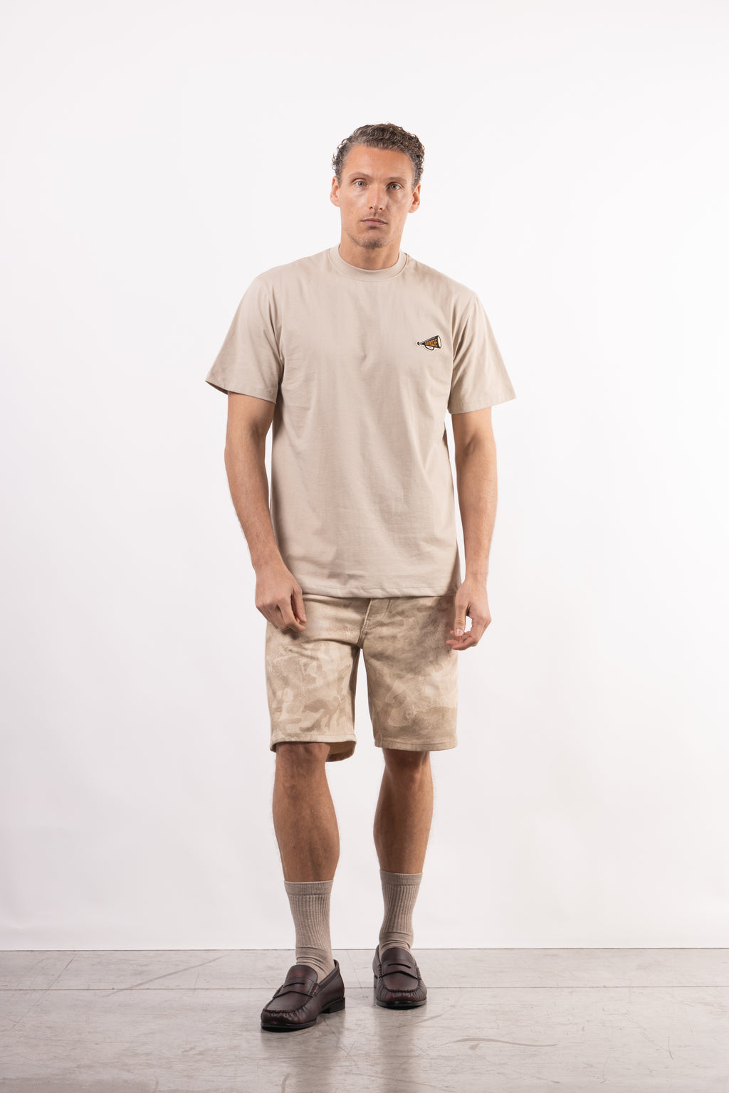 T-shirt 100% cotone con patch in tessuto