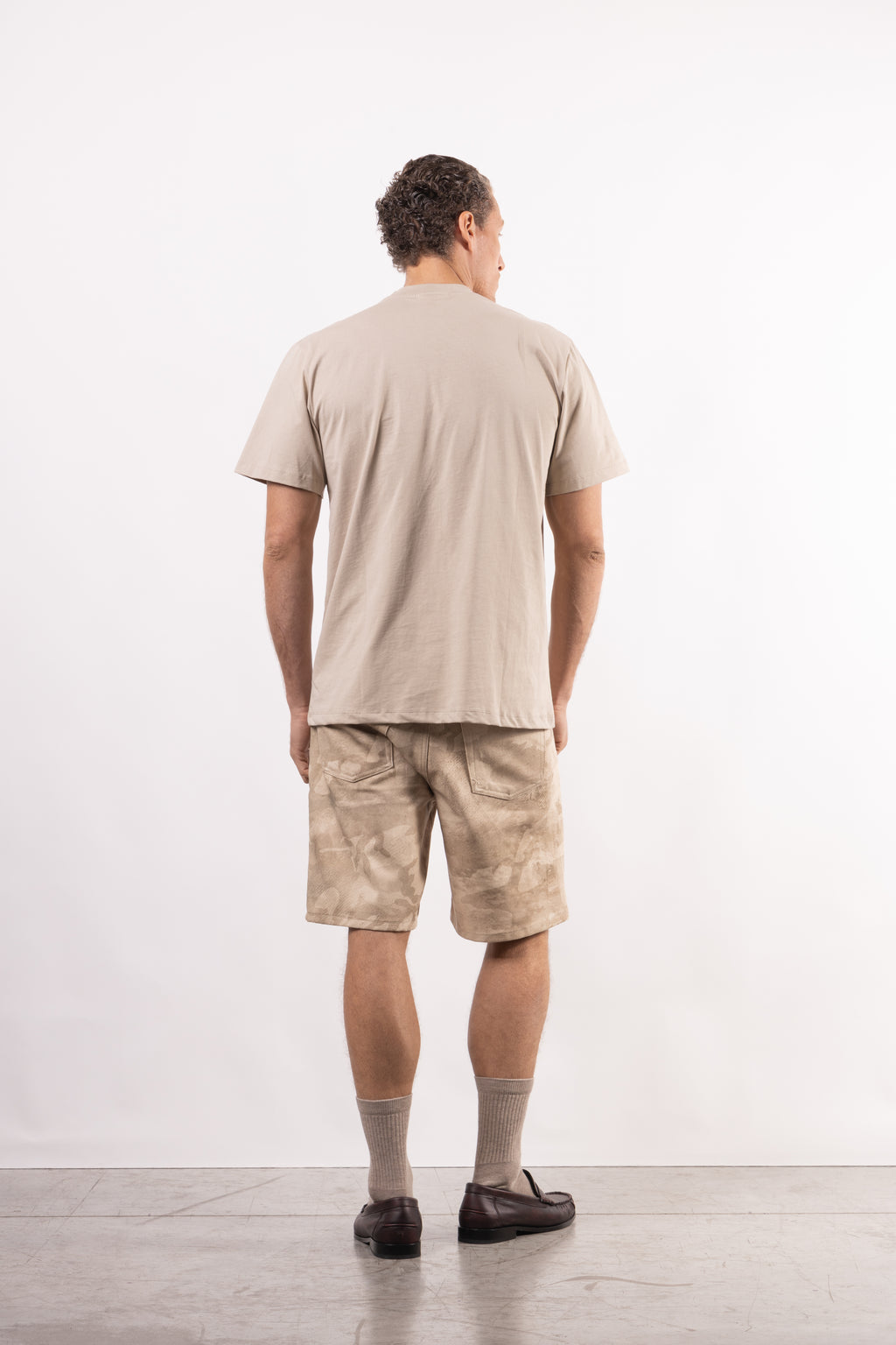 T-shirt 100% cotone con patch in tessuto