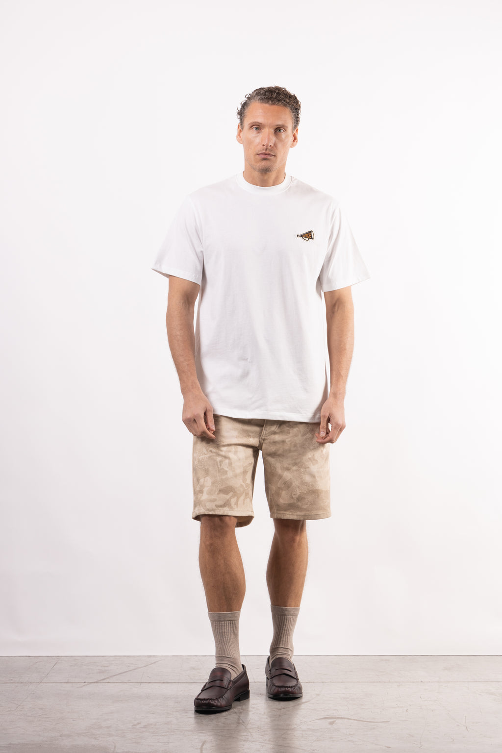 T-shirt 100% cotone con patch in tessuto