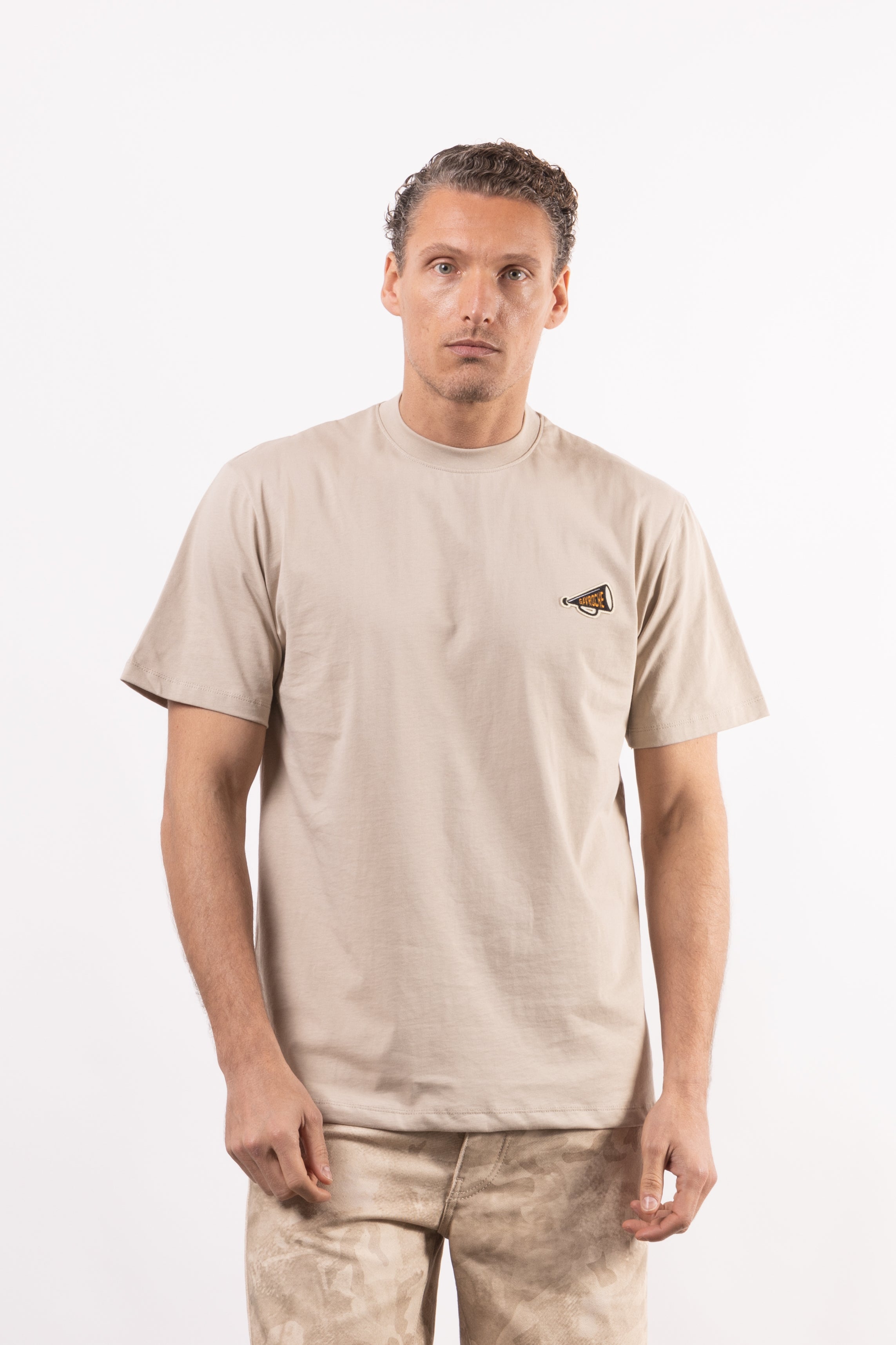 T-shirt 100% cotone con patch in tessuto