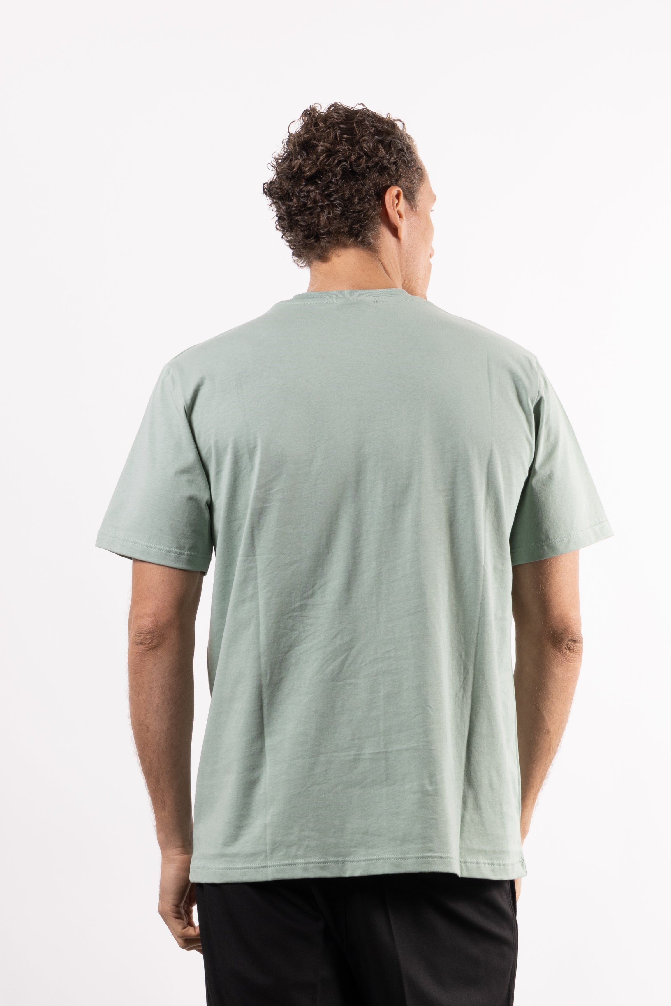 T-shirt in 100% cotone con placchetta in pelle lato cuore