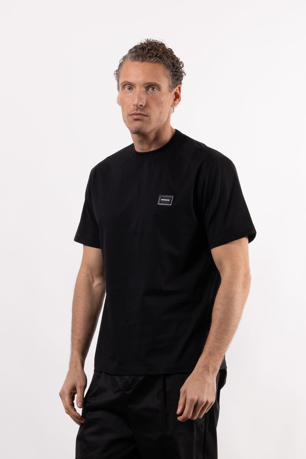 T-shirt 100% cotone mercerizzato con placchetta lato cuore