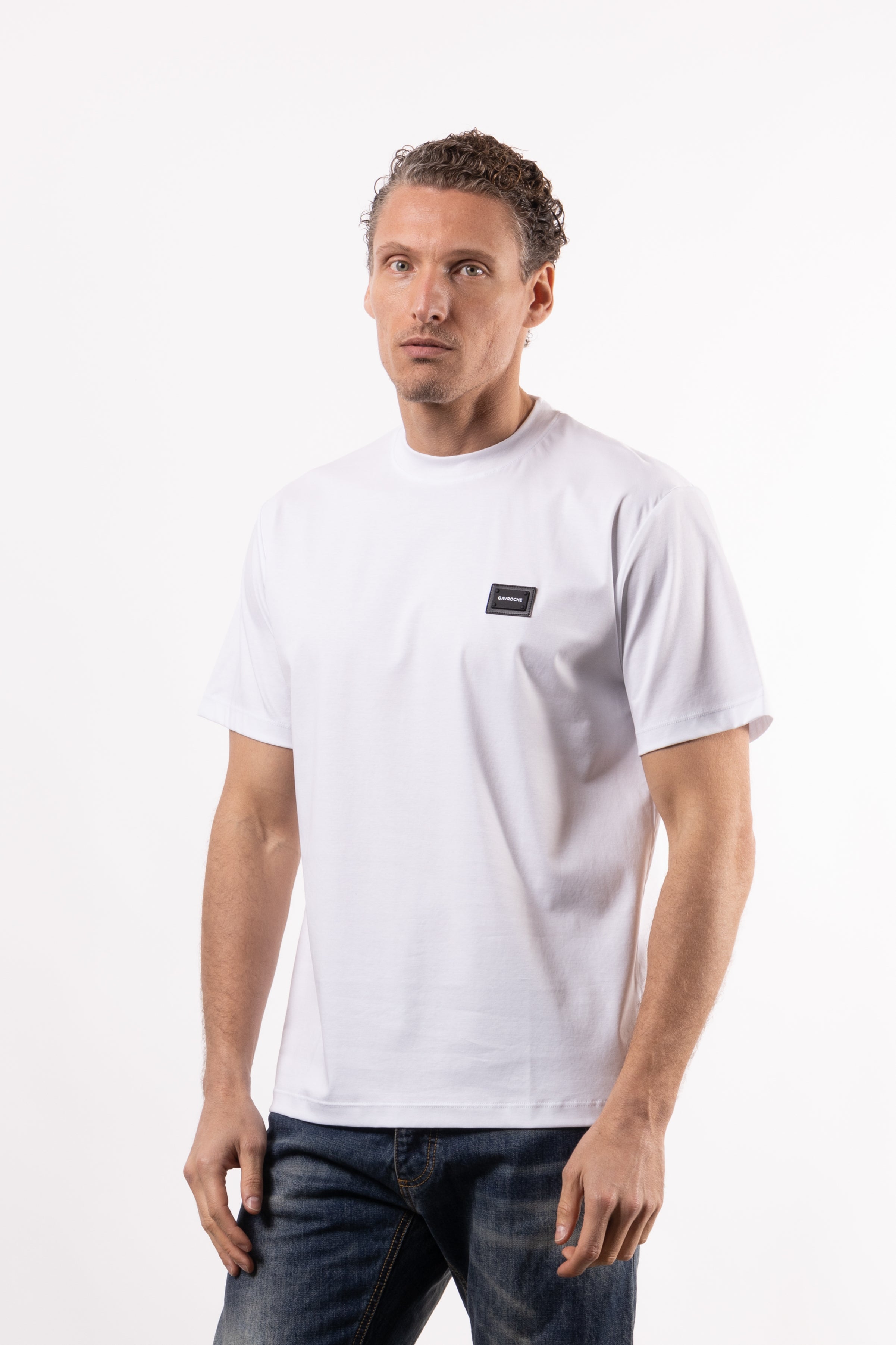 T-shirt 100% cotone mercerizzato con placchetta lato cuore