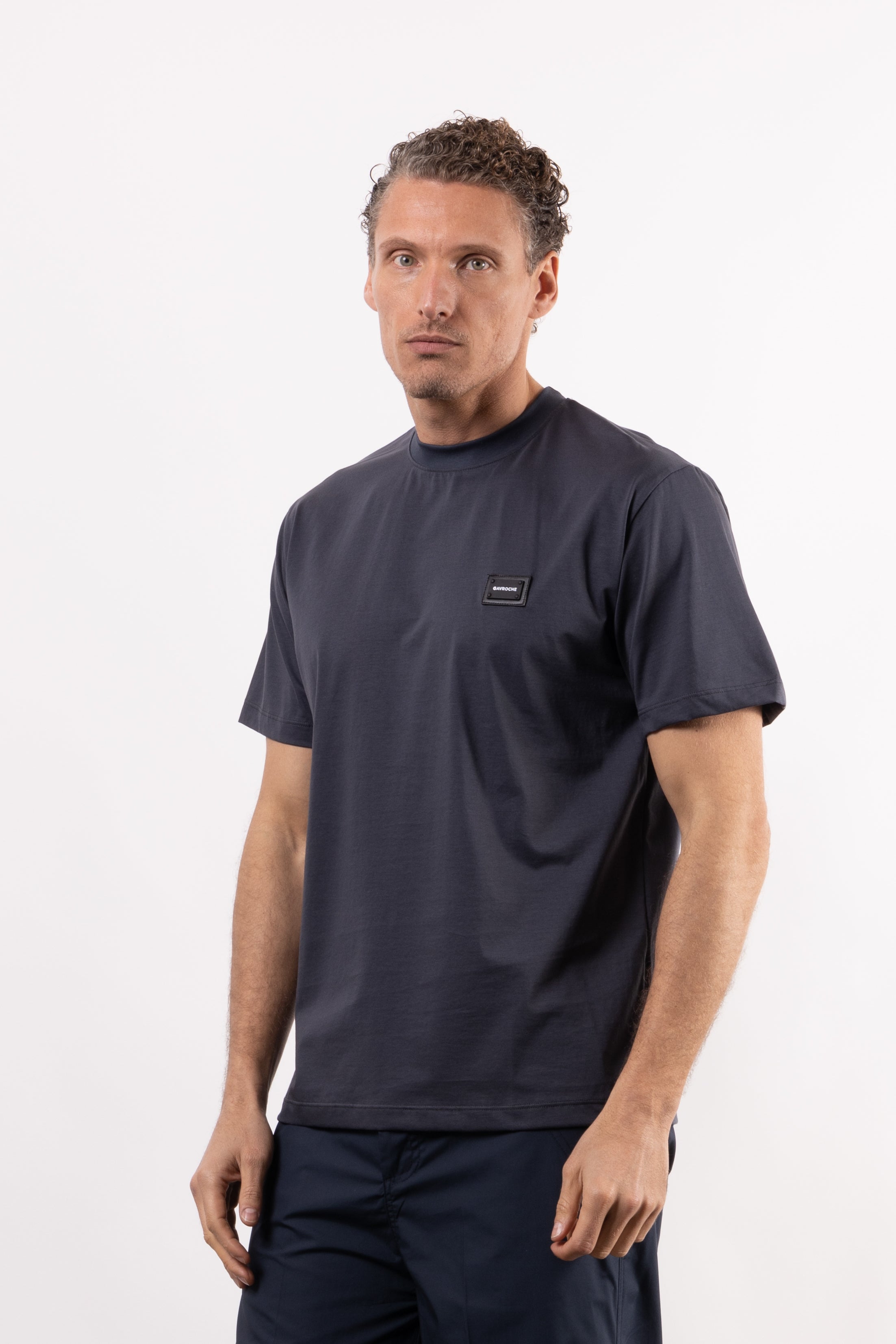 T-shirt 100% cotone mercerizzato con placchetta lato cuore