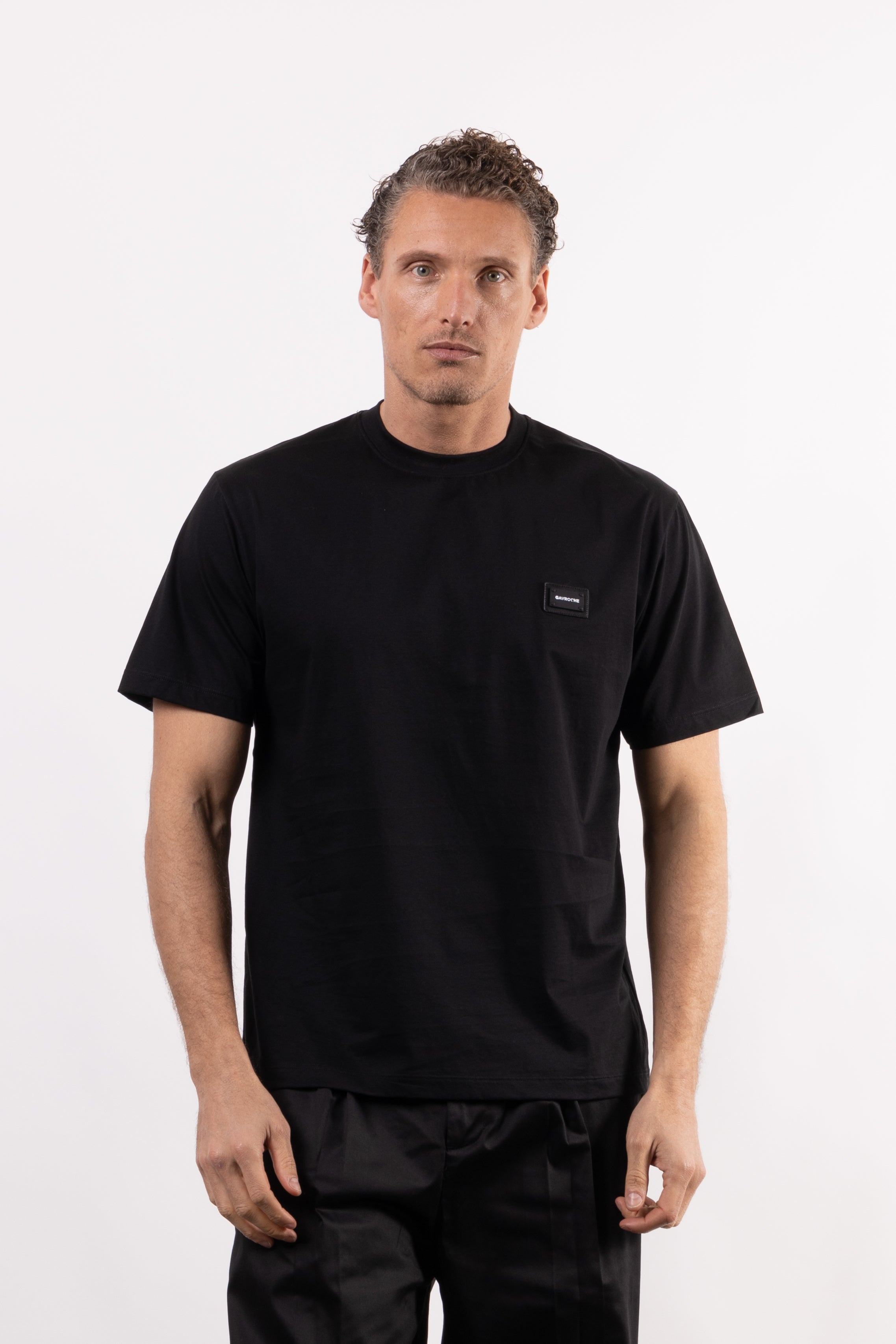 T-shirt 100% cotone mercerizzato con placchetta lato cuore