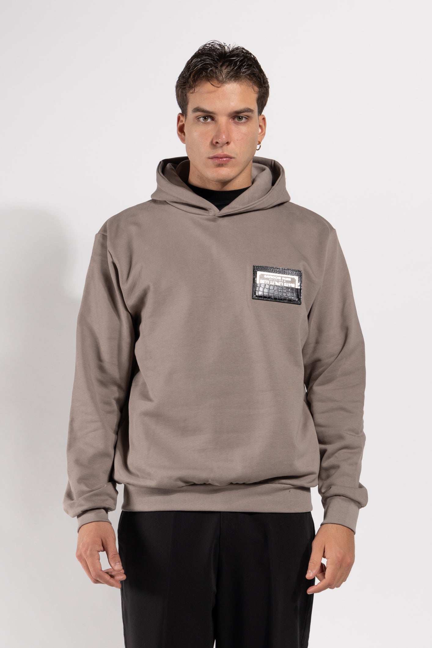 Felpa Gavroche con cappuccio e taschino portacarte