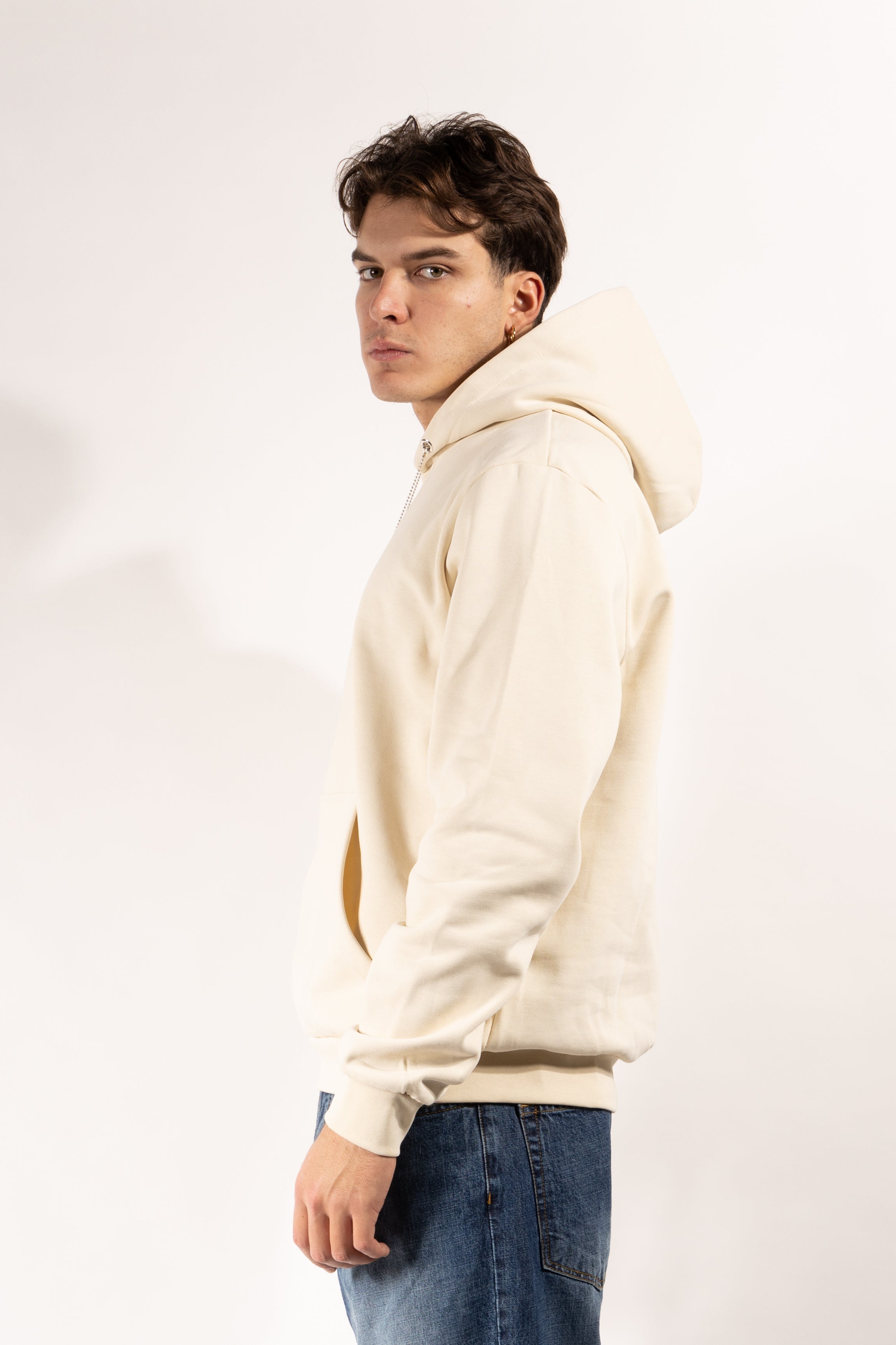 Felpa Gavroche con cappuccio e catenina metallica